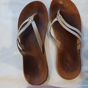 Olukai of white leather flip flop size 10